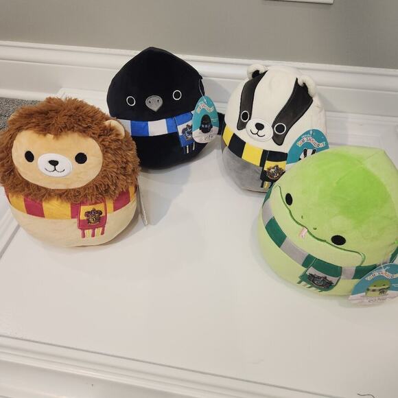 Harry Potter Official Squishmallow Set of Four (4) Gift Hogwarts Houses - 8 inch - Picture 2 of 3